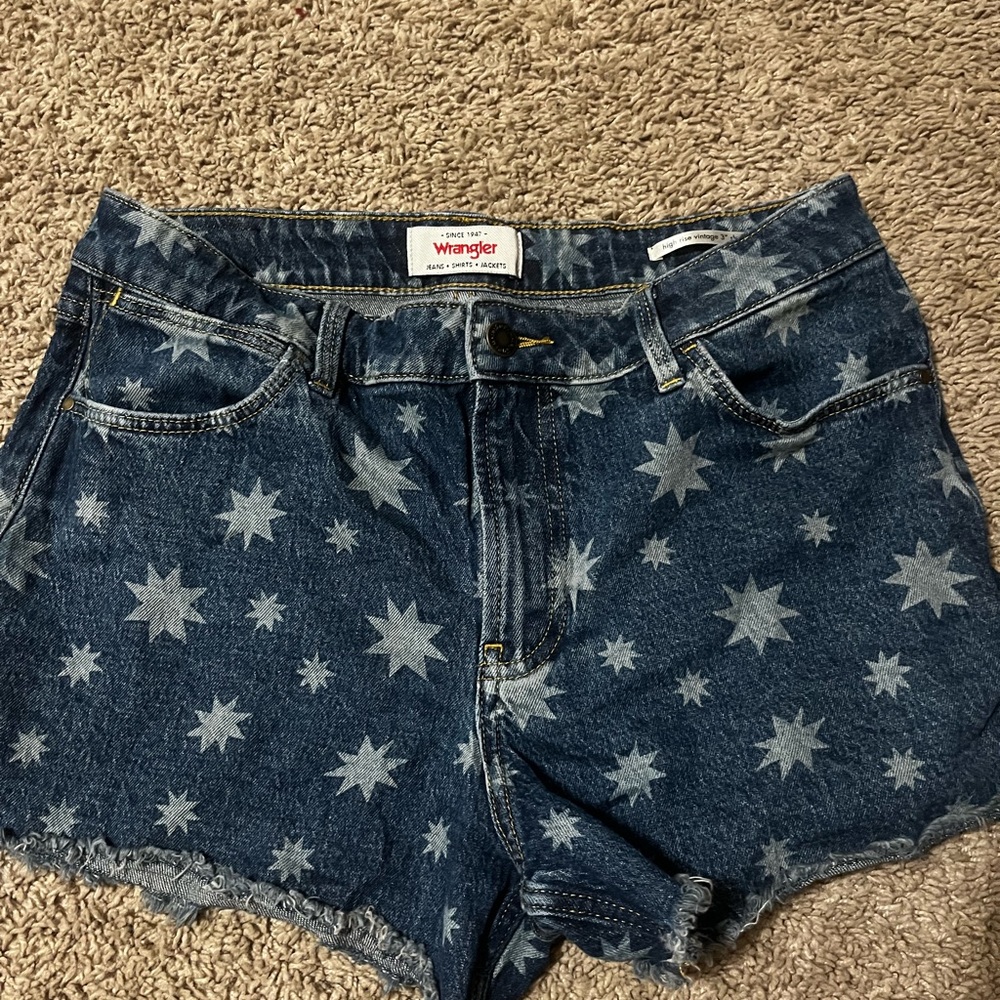Wrangler high rise shorts size 6